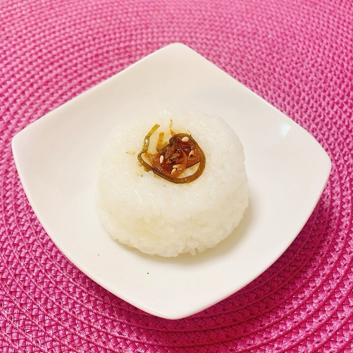 冷めてもしっとり♪昆布の佃煮おにぎり✧˖°